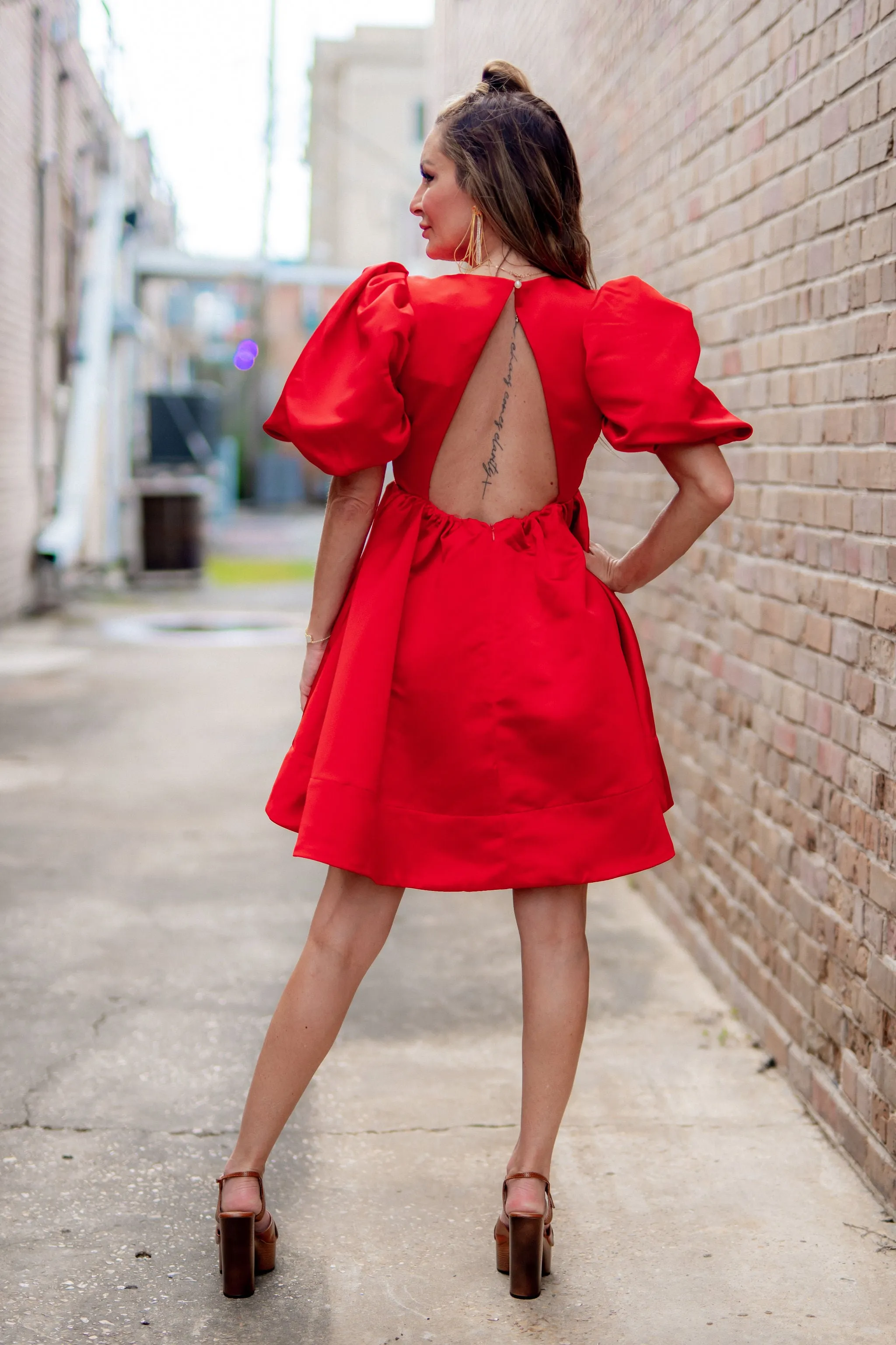 Arden Solid Woven Balloon Puff SLV Empire V Neck Mini Dress Red
