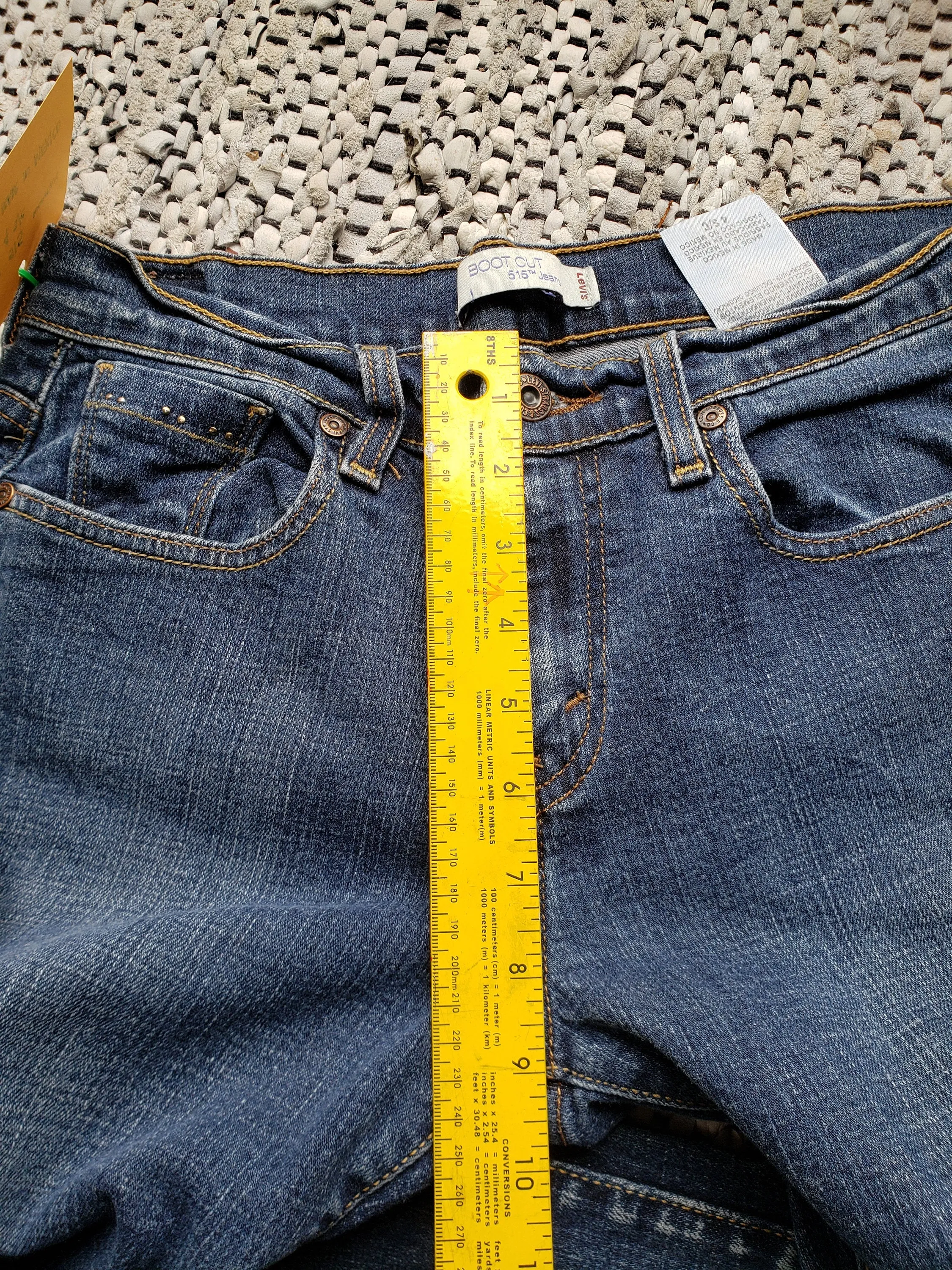 Levi's 515 red tab Women's size 4  30"x29", SOLD