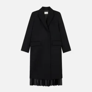 WE-AR4 Grammercy Pleated Coat in Black