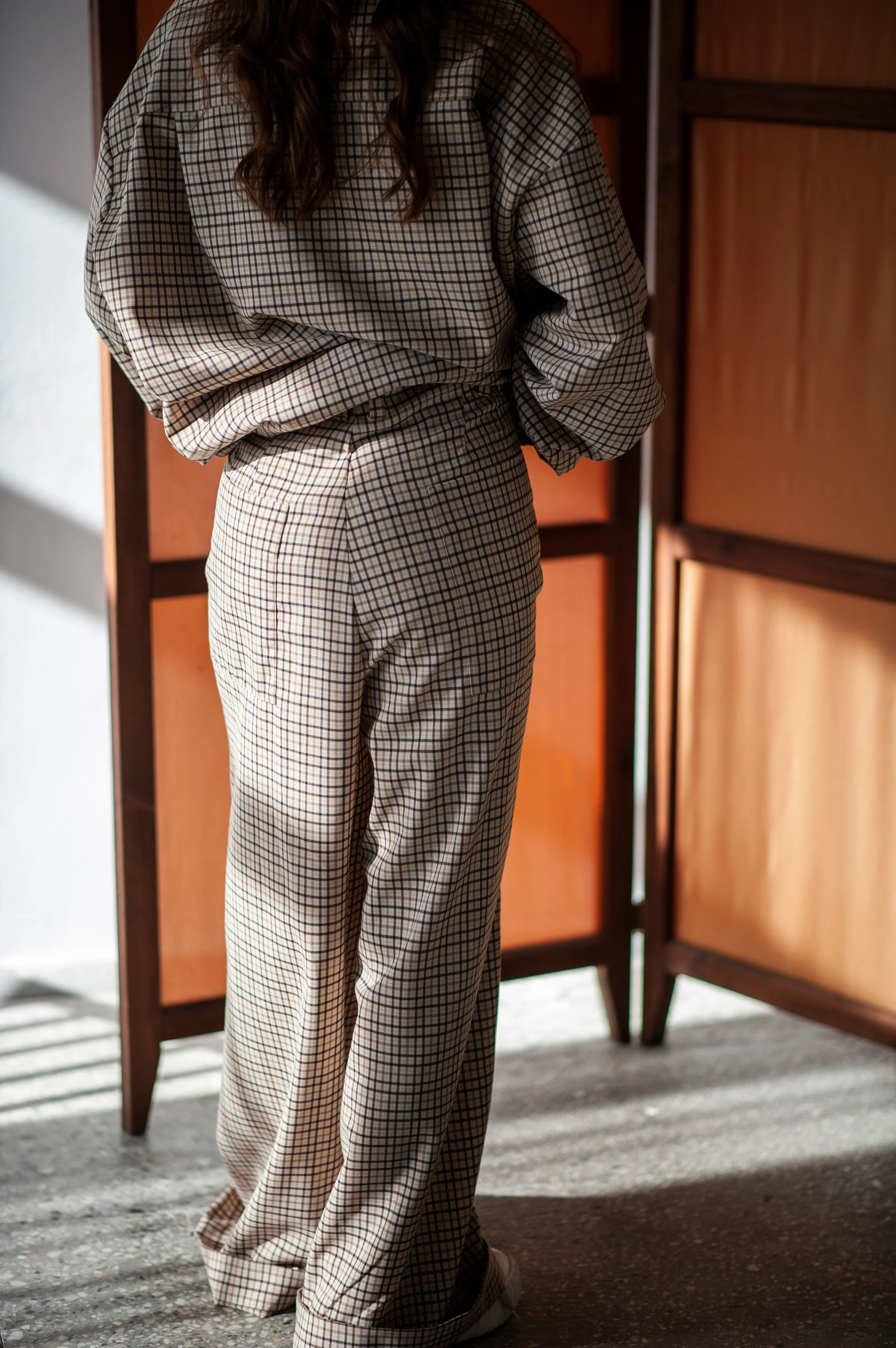 Wide-leg plaid trousers with front pleats for women